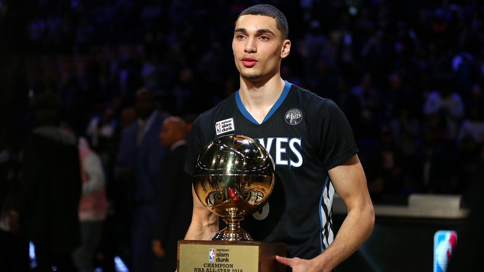 全景追踪:最难的赛段、最刺激的超车瞬间,全景快讯